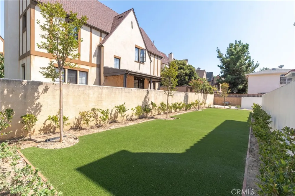 9246 Cedros #6 Panorama City, CA 91402