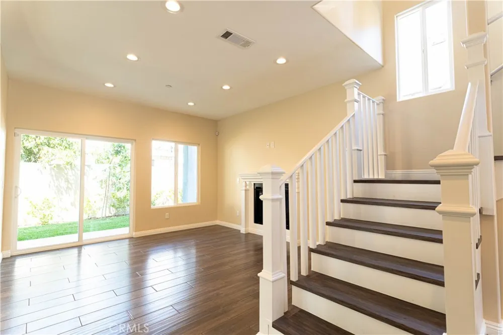 9246 Cedros #6 Panorama City, CA 91402