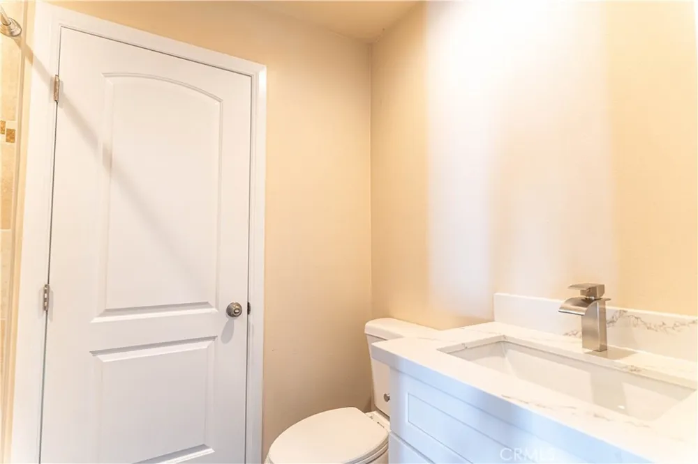 9246 Cedros #6 Panorama City, CA 91402