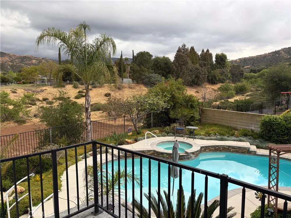 36064 Sharron Way Yucaipa, CA 92399