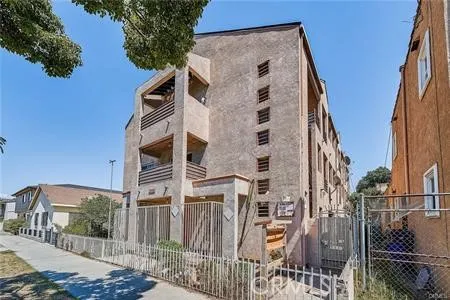 1512 Stanton Long Beach, CA 90804