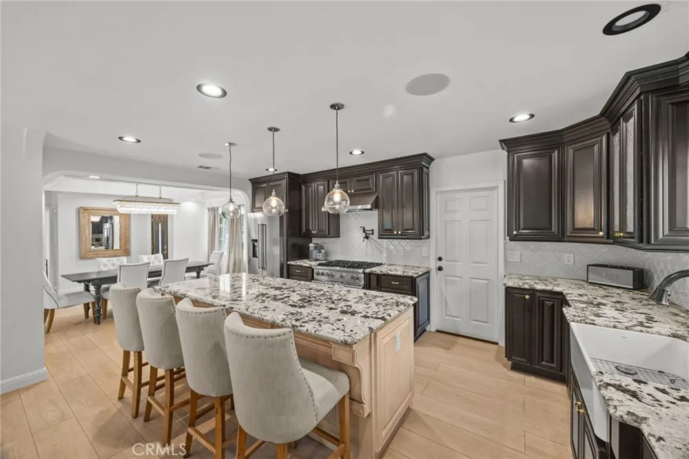 848 S Del Cerro West Covina, CA 91791