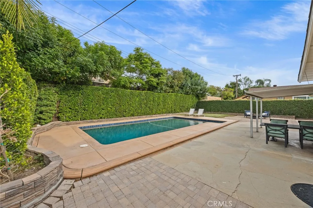 848 S Del Cerro West Covina, CA 91791