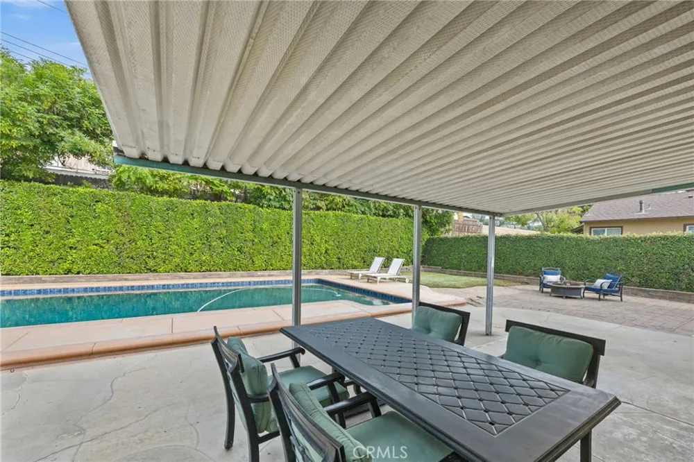 848 S Del Cerro West Covina, CA 91791