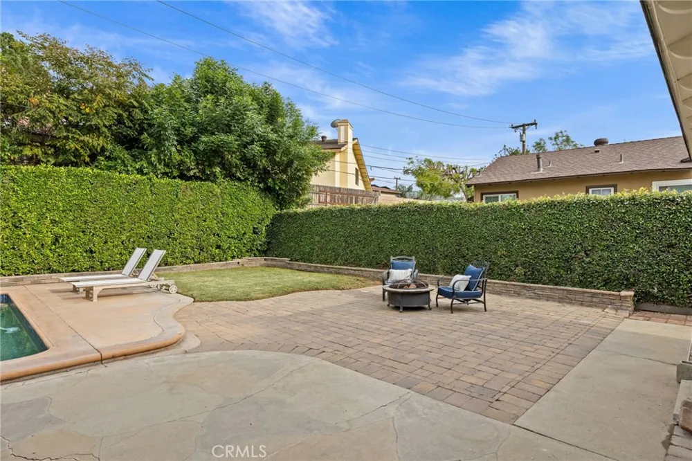 848 S Del Cerro West Covina, CA 91791