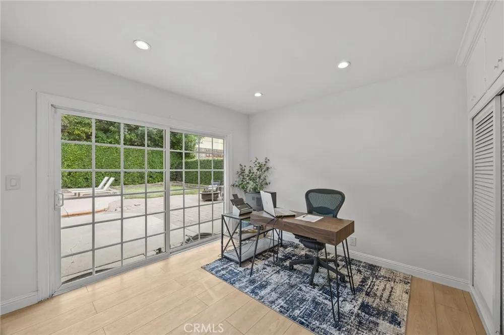 848 S Del Cerro West Covina, CA 91791