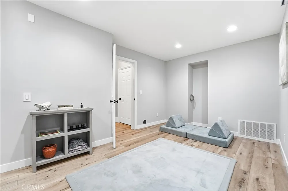 5489 E Suncrest Road Anaheim Hills, CA 92807