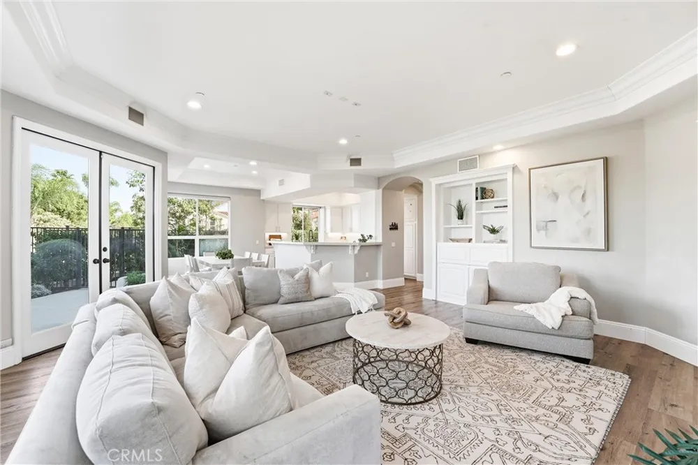 5489 E Suncrest Road Anaheim Hills, CA 92807