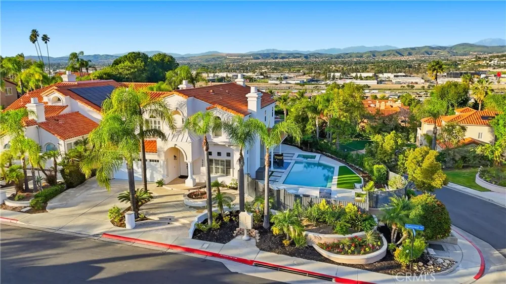 5489 E Suncrest Road Anaheim Hills, CA 92807