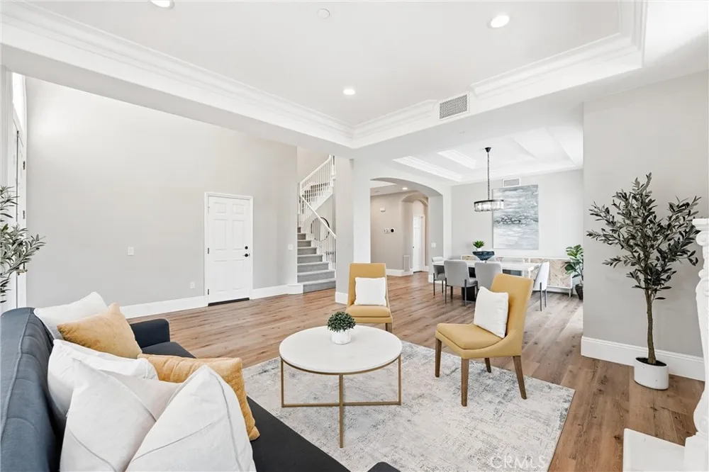 5489 E Suncrest Road Anaheim Hills, CA 92807
