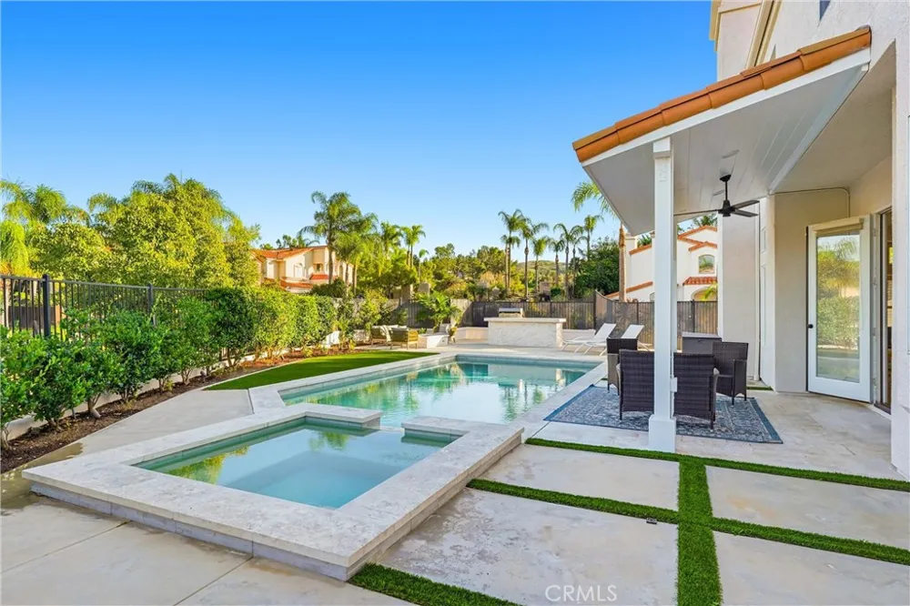 5489 E Suncrest Road Anaheim Hills, CA 92807