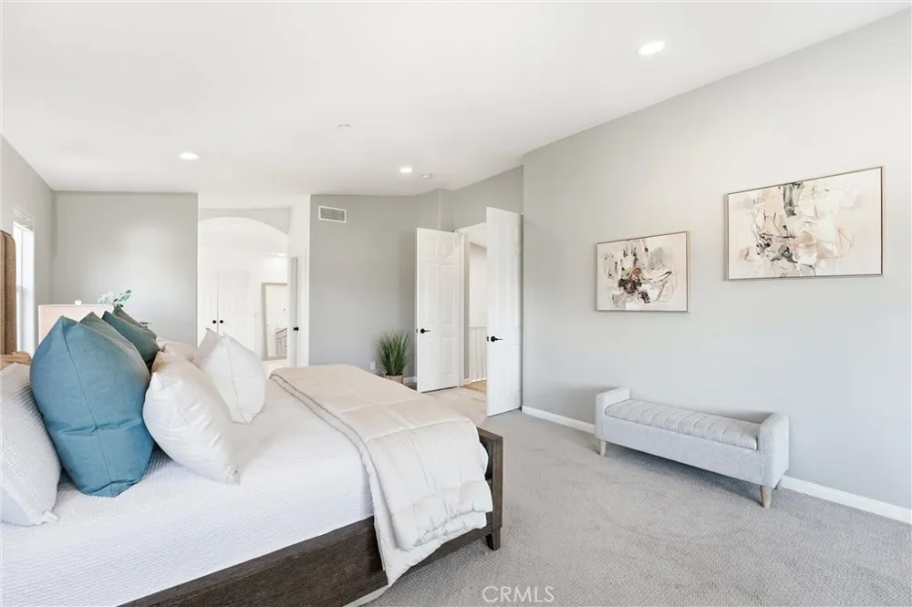 5489 E Suncrest Road Anaheim Hills, CA 92807