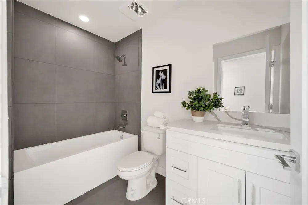 12514 Andre Lane Sun Valley, CA 91352