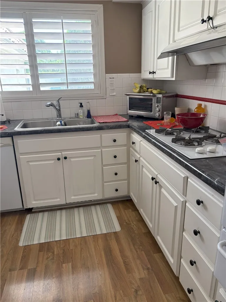 84 Seton Road Irvine, CA 92612