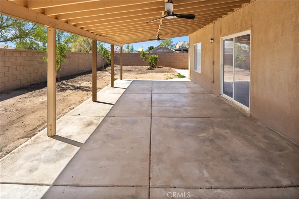 9331 Sapphire Avenue Hesperia, CA 92344