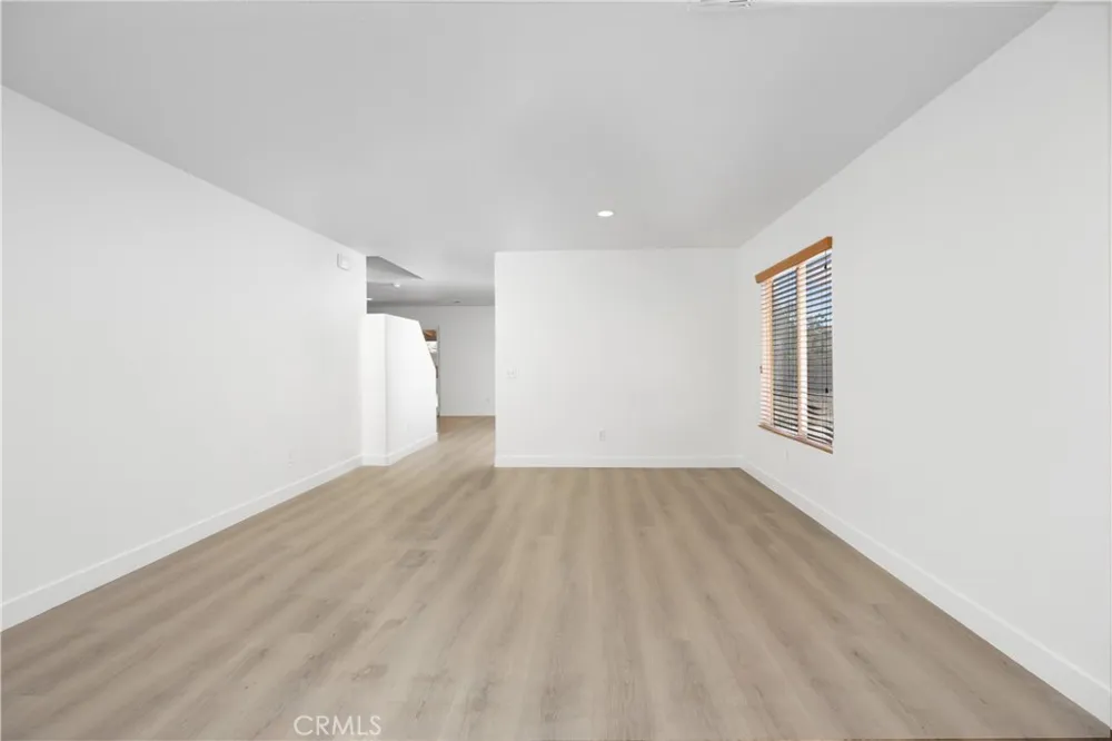 9331 Sapphire Avenue Hesperia, CA 92344