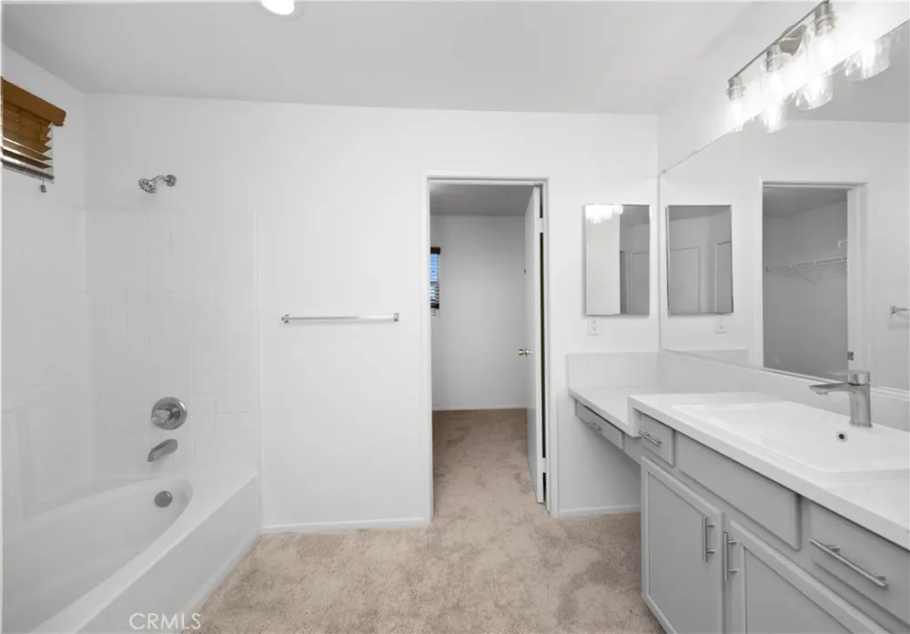 9331 Sapphire Avenue Hesperia, CA 92344