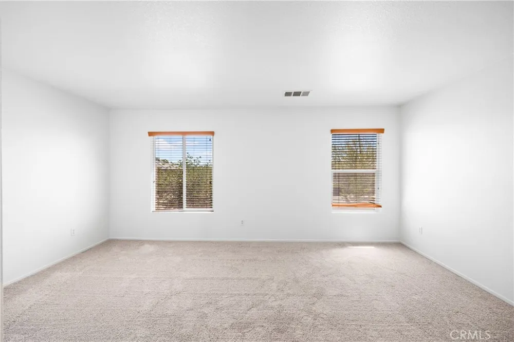 9331 Sapphire Avenue Hesperia, CA 92344