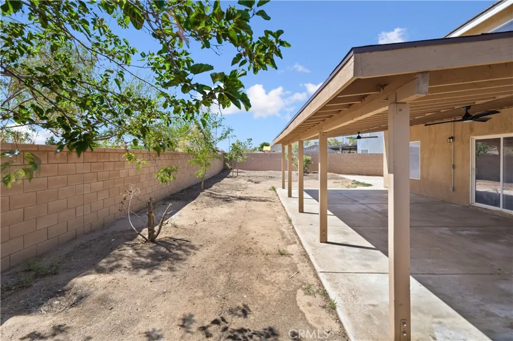 9331 Sapphire Avenue Hesperia, CA 92344