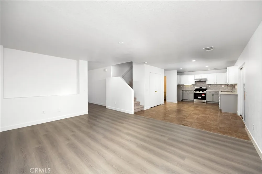 9331 Sapphire Avenue Hesperia, CA 92344