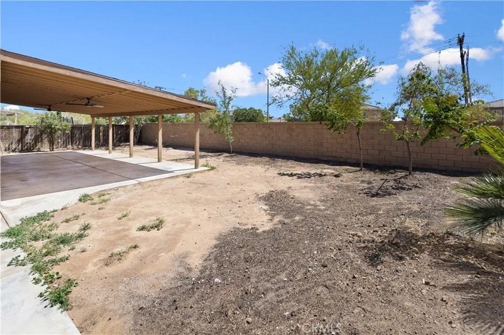 9331 Sapphire Avenue Hesperia, CA 92344