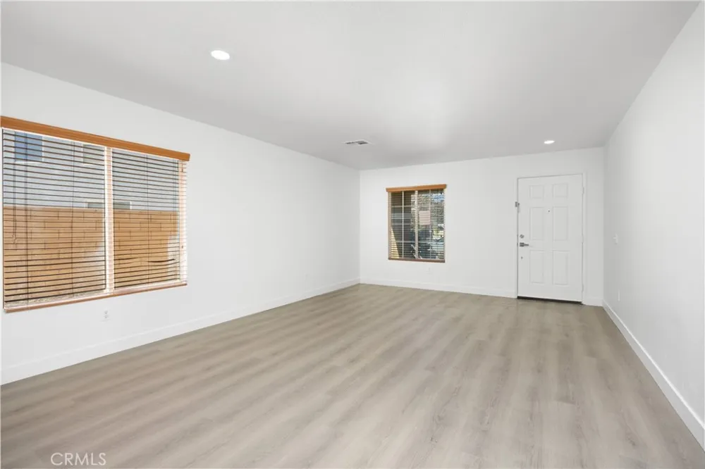 9331 Sapphire Avenue Hesperia, CA 92344