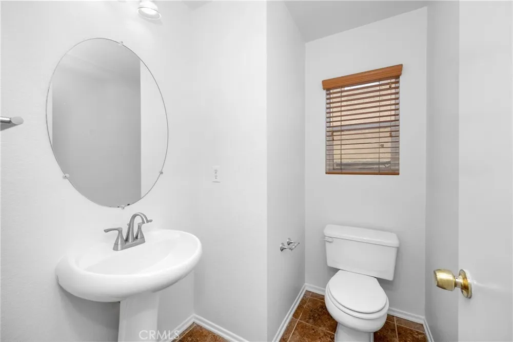 9331 Sapphire Avenue Hesperia, CA 92344