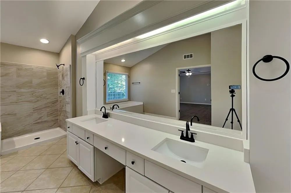 6520 Ganton Drive Johns Creek, GA 30097