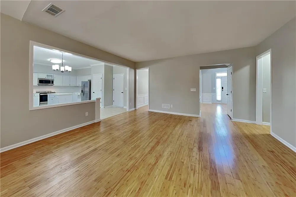6520 Ganton Drive Johns Creek, GA 30097