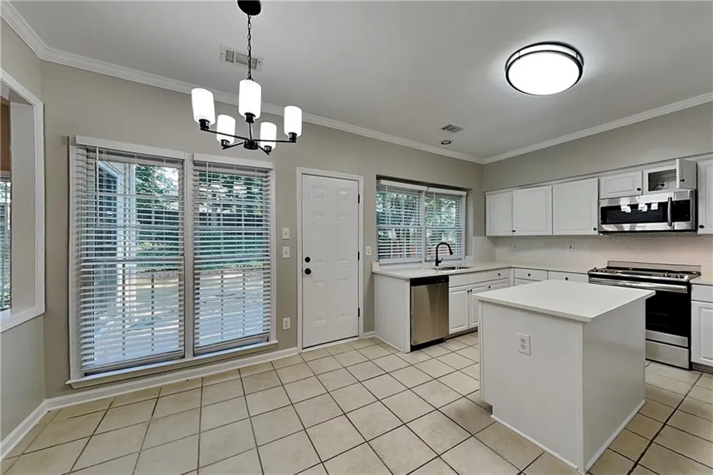 6520 Ganton Drive Johns Creek, GA 30097