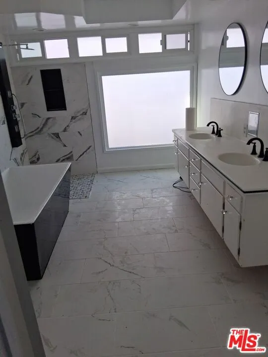 5424 S Sherbourne Drive Los Angeles, CA 90056