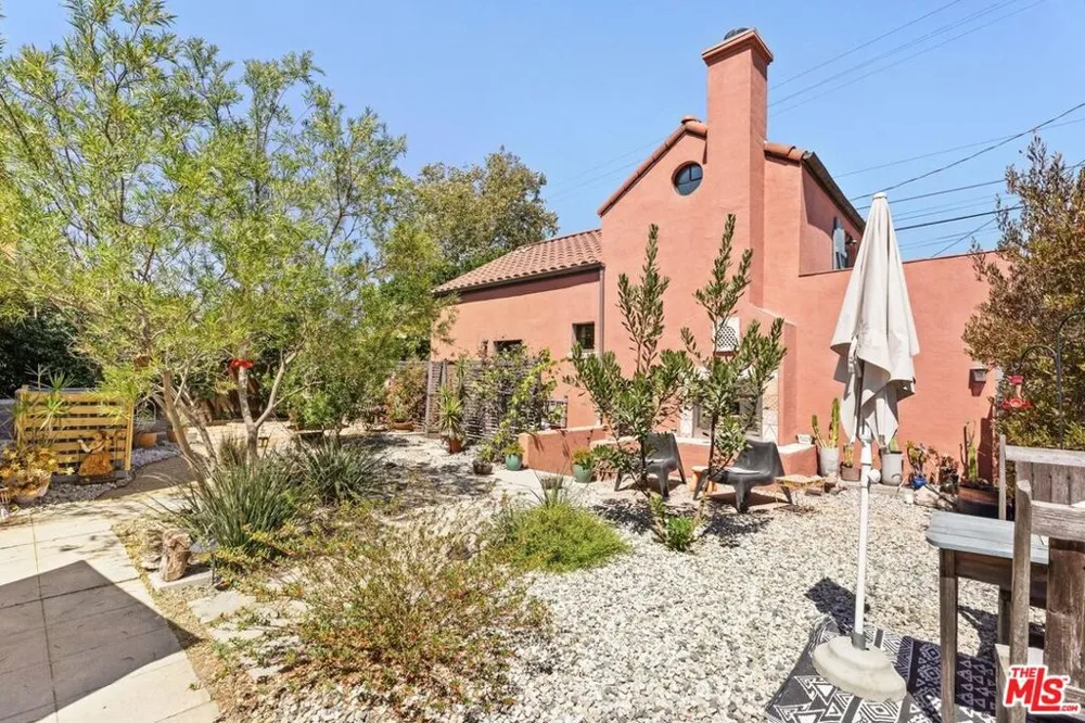 100 Arden Boulevard Los Angeles, CA 90004