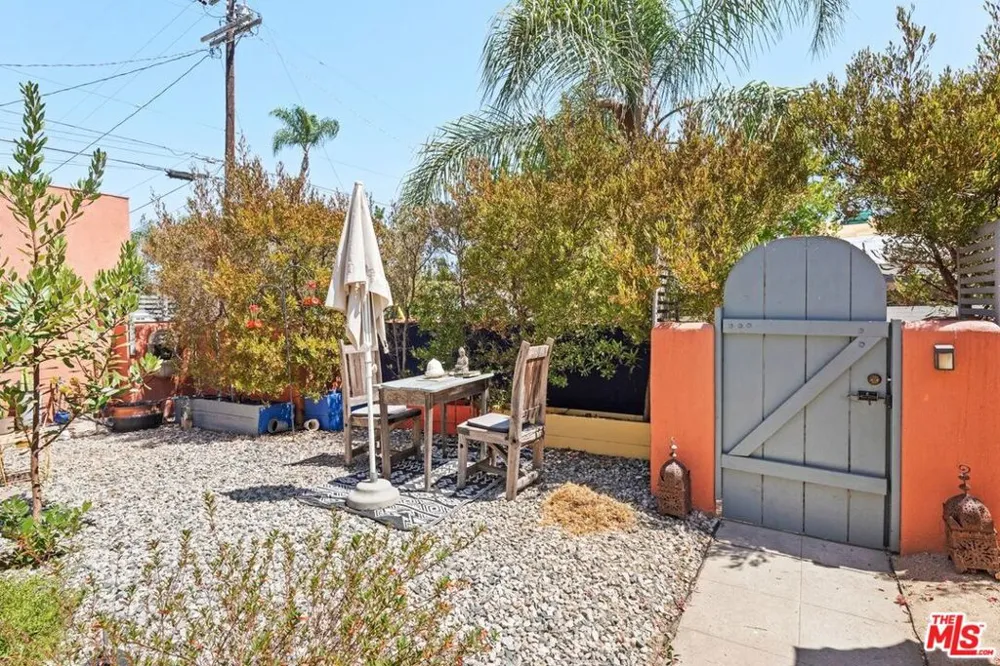 100 Arden Boulevard Los Angeles, CA 90004