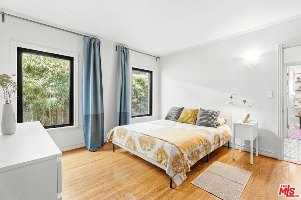 100 Arden Boulevard Los Angeles, CA 90004