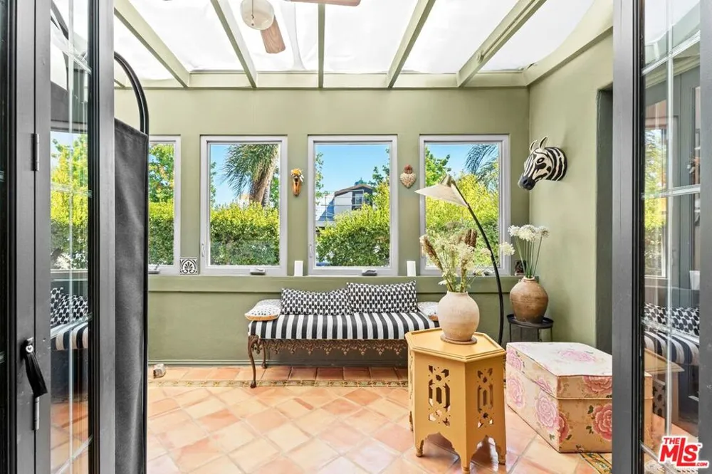 100 Arden Boulevard Los Angeles, CA 90004