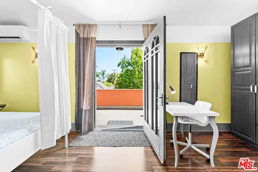 100 Arden Boulevard Los Angeles, CA 90004