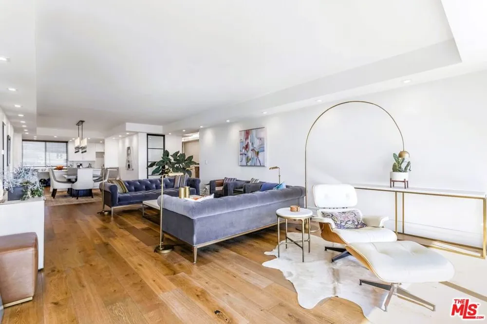 1100 Alta Loma Road #608 West Hollywood, CA 90069
