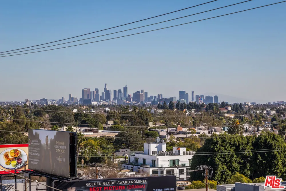 1100 Alta Loma Road #608 West Hollywood, CA 90069