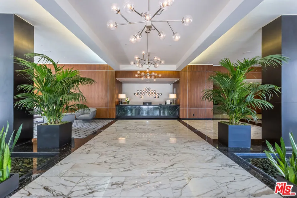 1100 Alta Loma Road #608 West Hollywood, CA 90069
