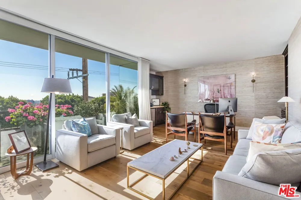 1100 Alta Loma Road #608 West Hollywood, CA 90069