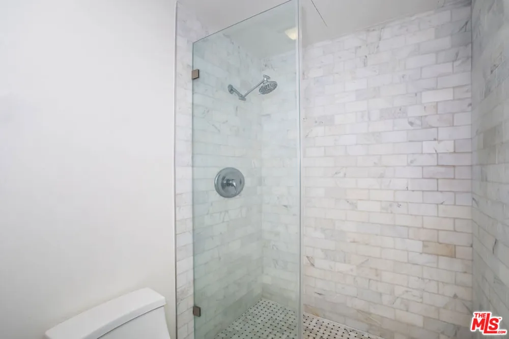 1100 Alta Loma Road #608 West Hollywood, CA 90069