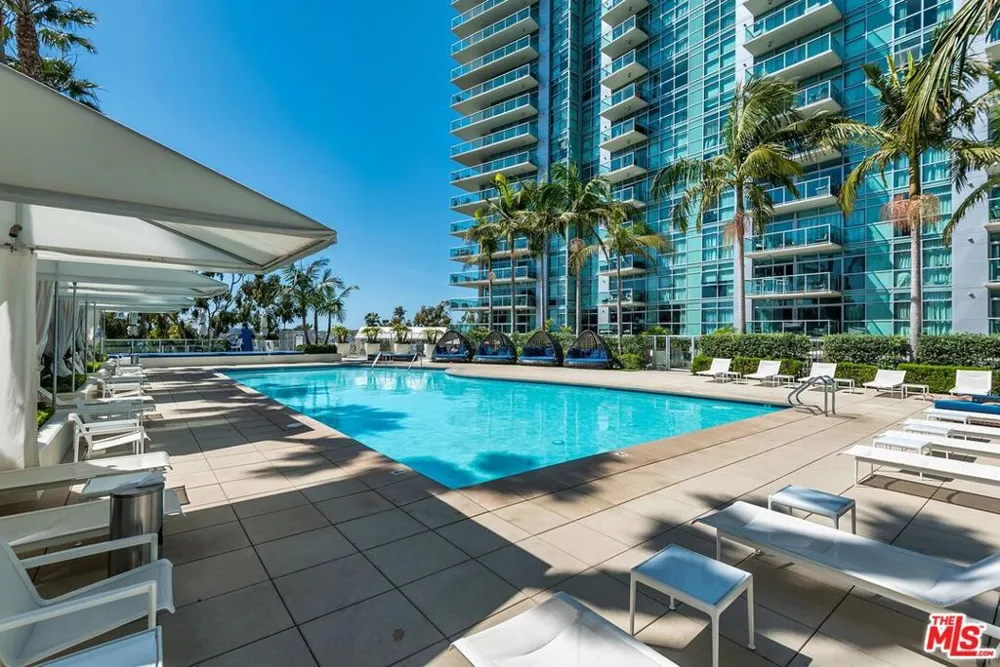 13700 Marina Pointe Drive #630 Marina del Rey, CA 90292