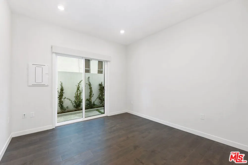 849 Alta Vista Boulevard Los Angeles, CA 90046