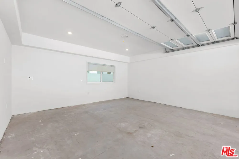 849 Alta Vista Boulevard Los Angeles, CA 90046