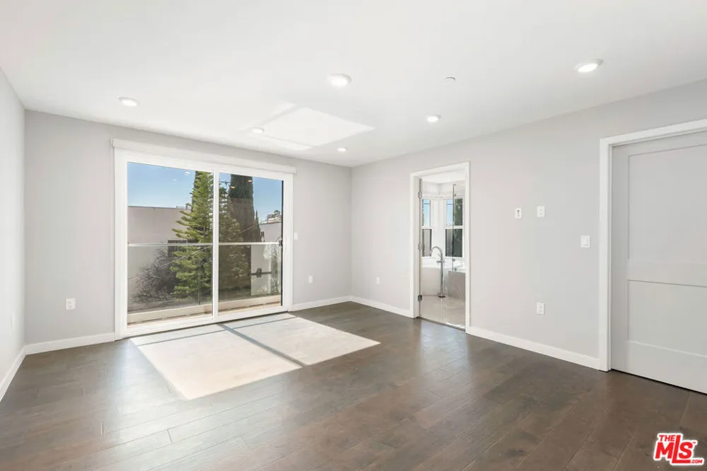 849 Alta Vista Boulevard Los Angeles, CA 90046