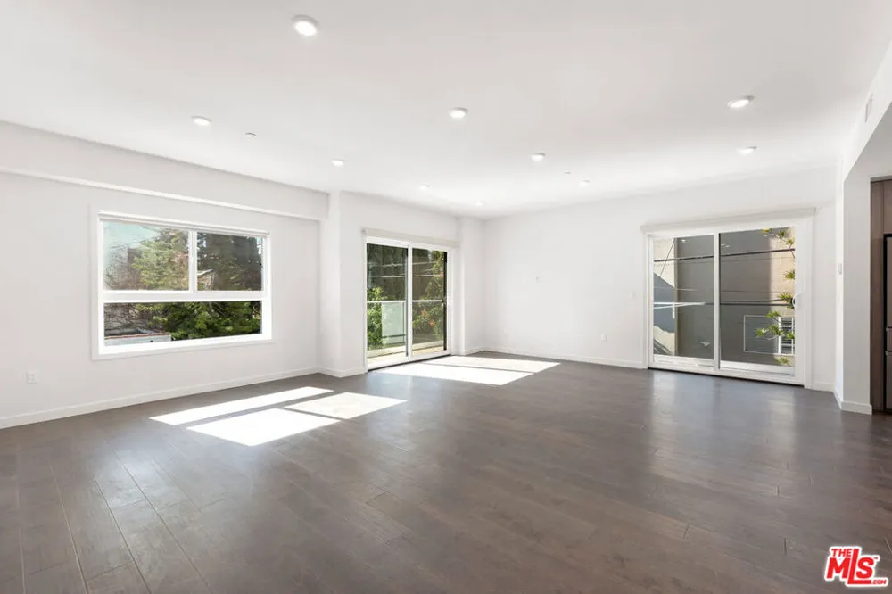 849 Alta Vista Boulevard Los Angeles, CA 90046