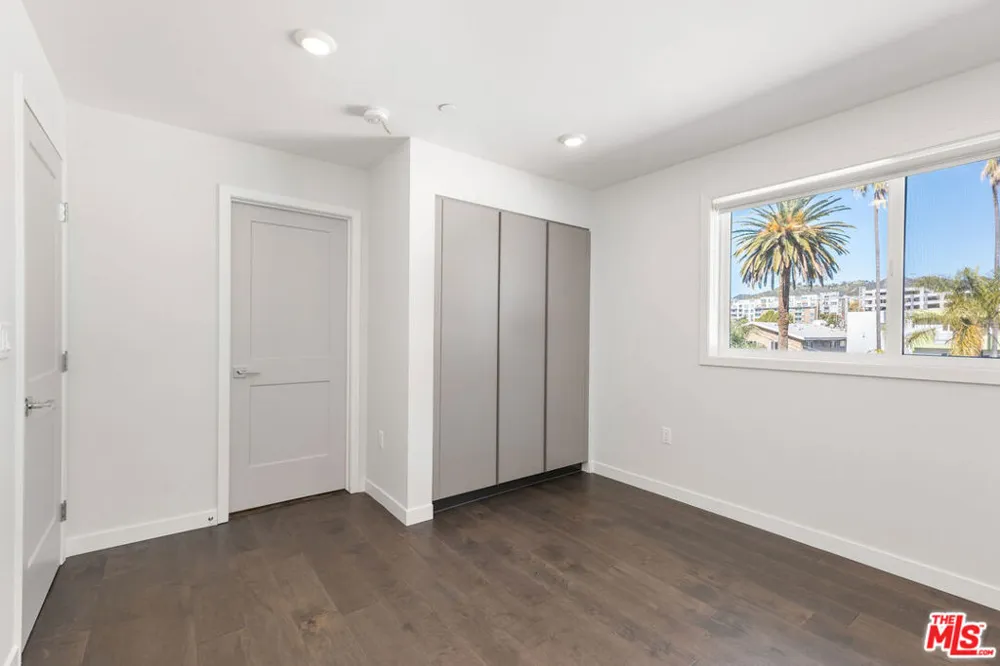 849 Alta Vista Boulevard Los Angeles, CA 90046