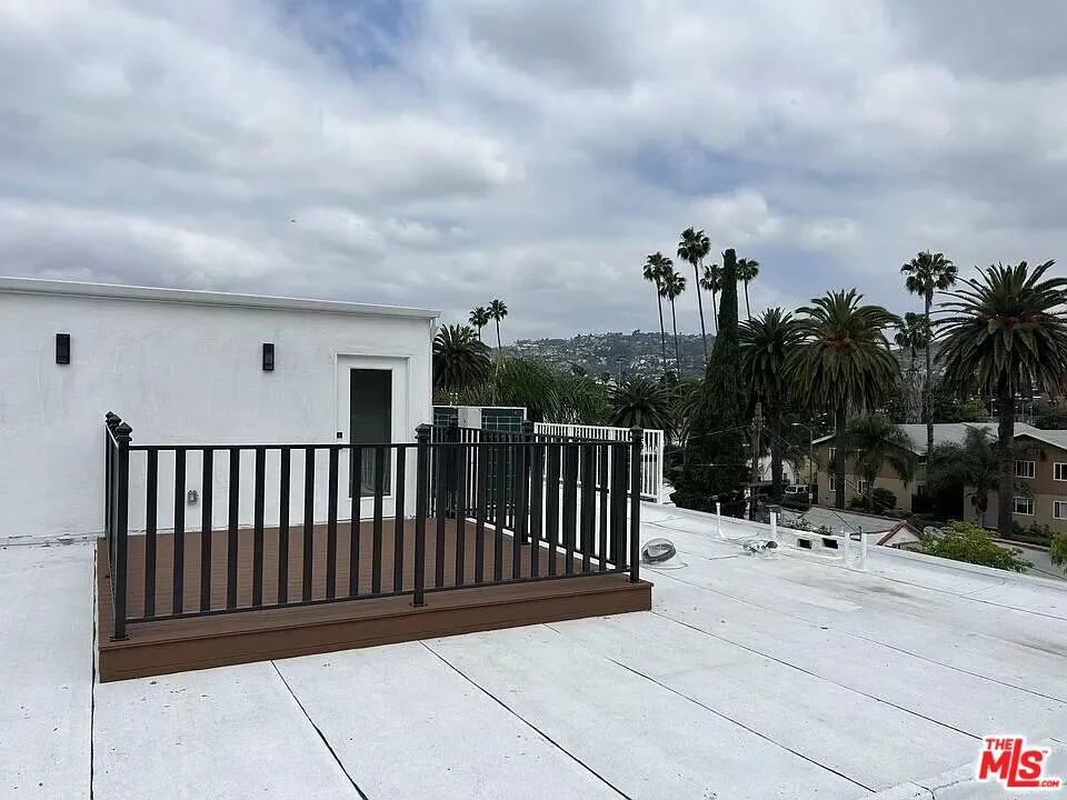 849 Alta Vista Boulevard Los Angeles, CA 90046