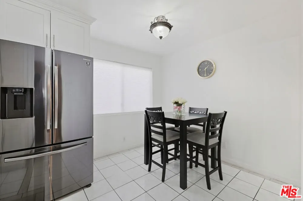 7422 Hazeltine Avenue #3 Van Nuys, CA 91405