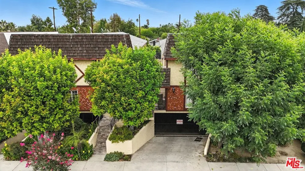 7422 Hazeltine Avenue #3 Van Nuys, CA 91405